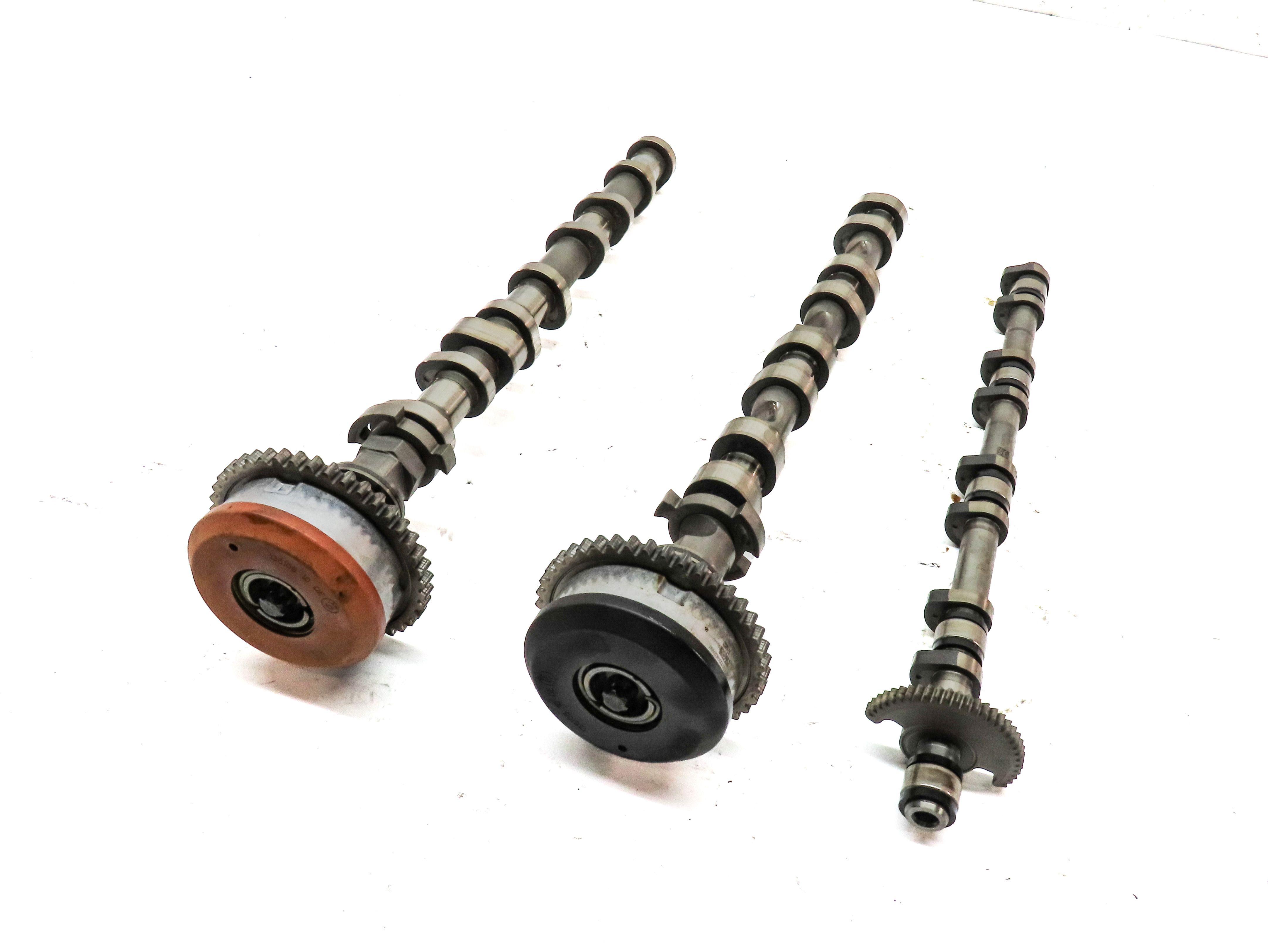 13-19 BMW 550i 650i 750i X5 X6 4.4L N63 LEFT CYLINDER HEAD CAMSHAFT SET/3 — exact item pictured
